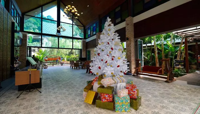 هتل هولا هولا ریزورت اند اسپا کرابی